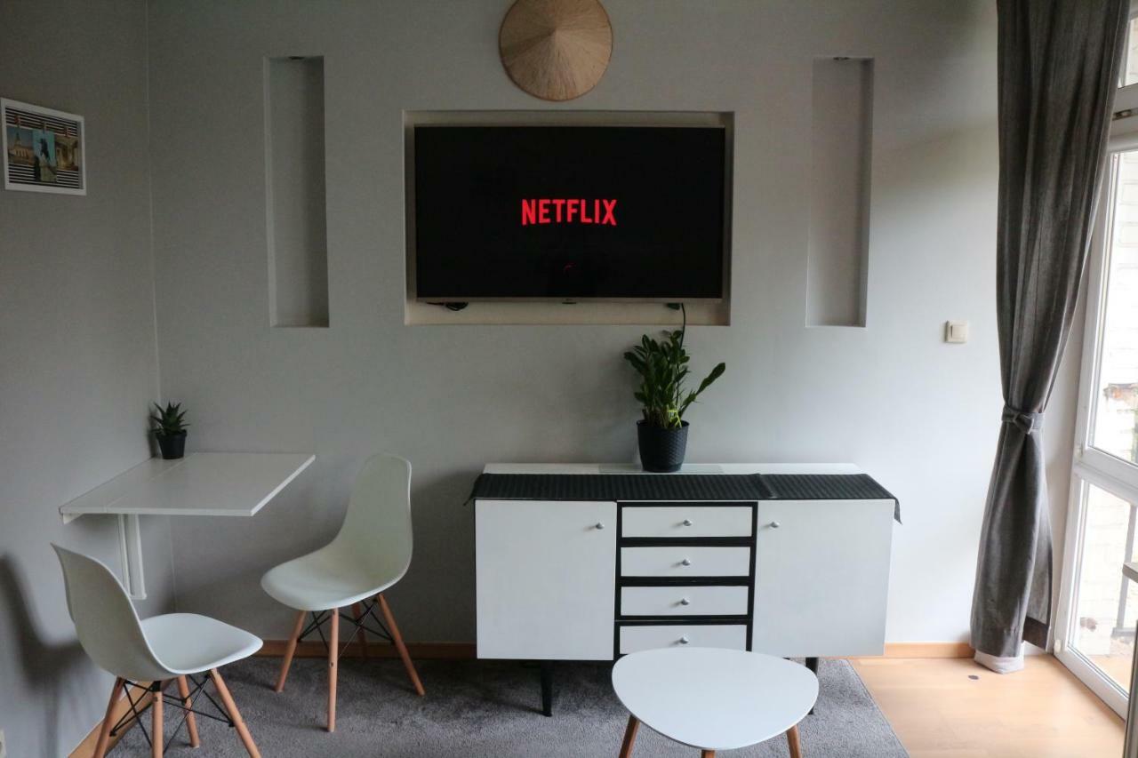 Old Town Garden Apartment Netflix Warszawa Eksteriør bilde